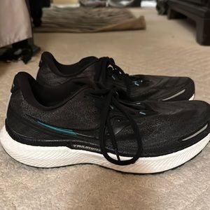 Saucony Triumph woman’s size 11
